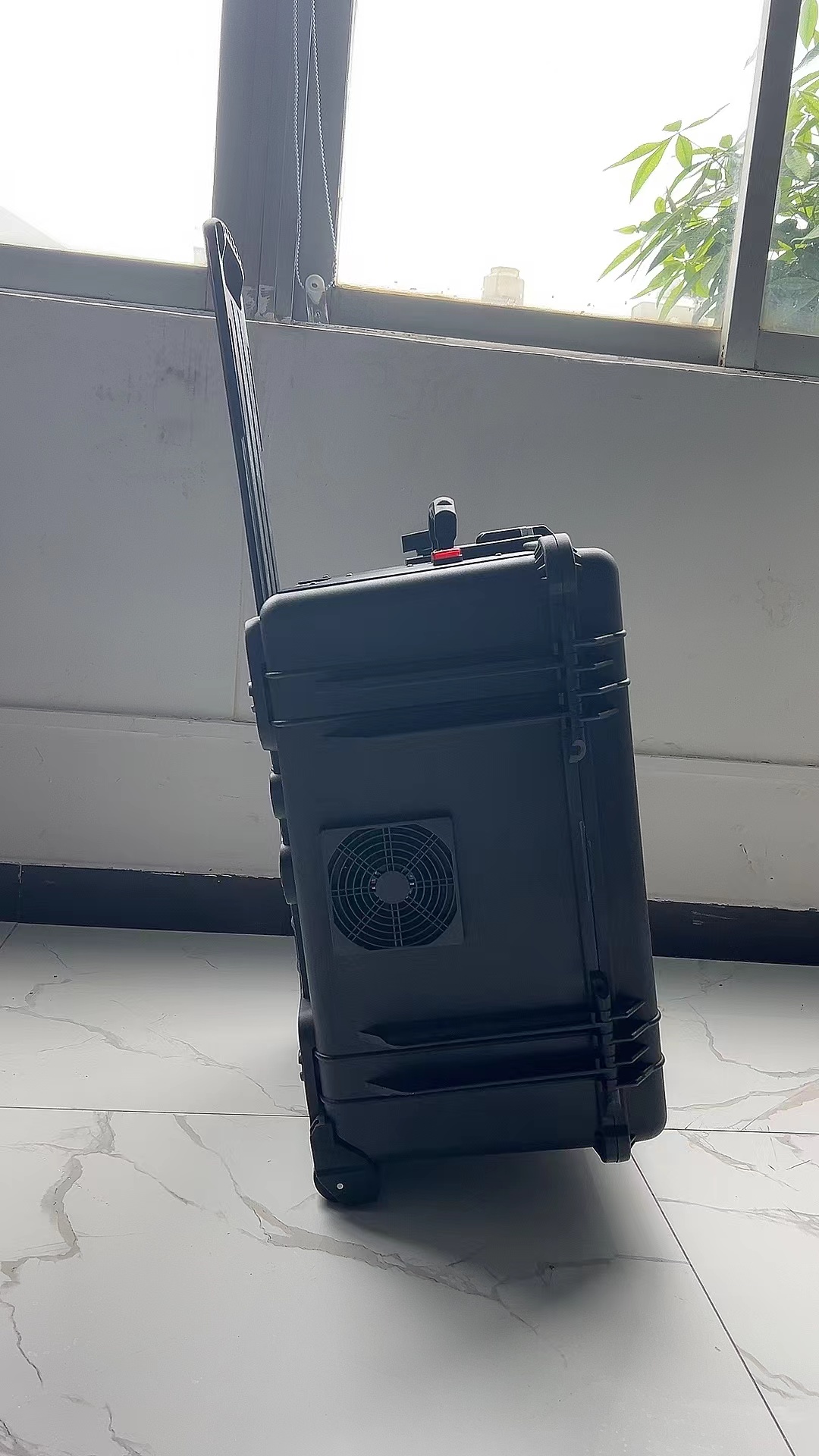 嵩明手拉箱型移动通信干扰器